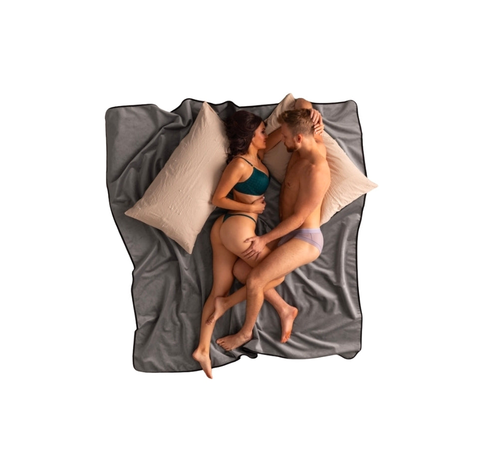 Fascinator Waterproof Throw - King