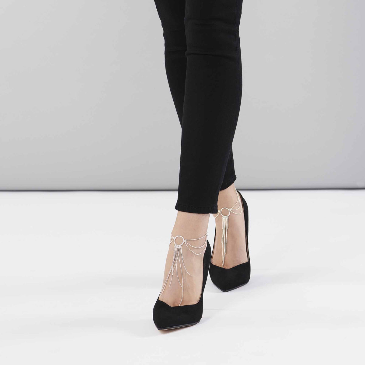 Magnifique Feet Chains